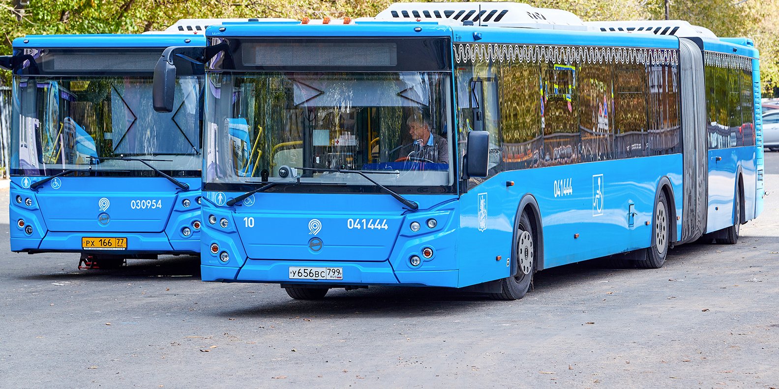 Проходящий по Ленинградке автобус № 904 переименуют