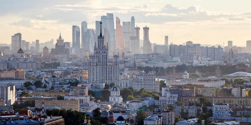 Собянин: Массовые мероприятия в Москве отменены из-за режима контртеррористической операции